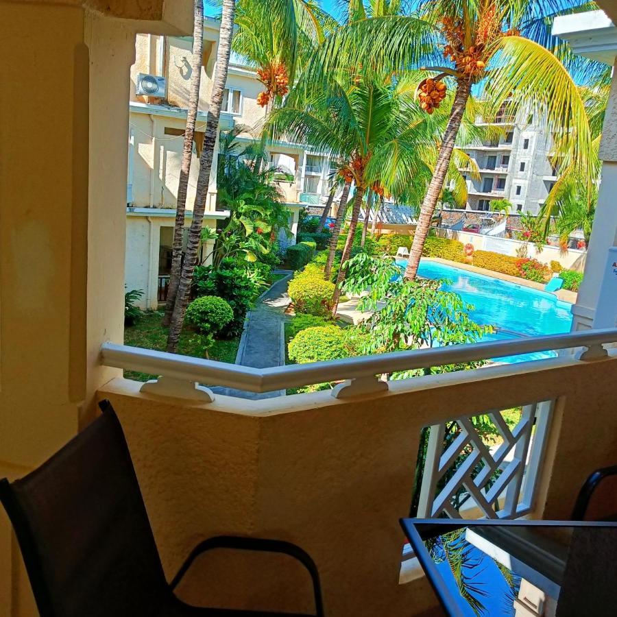 The Coastal Apartment Flic en Flac Luaran gambar