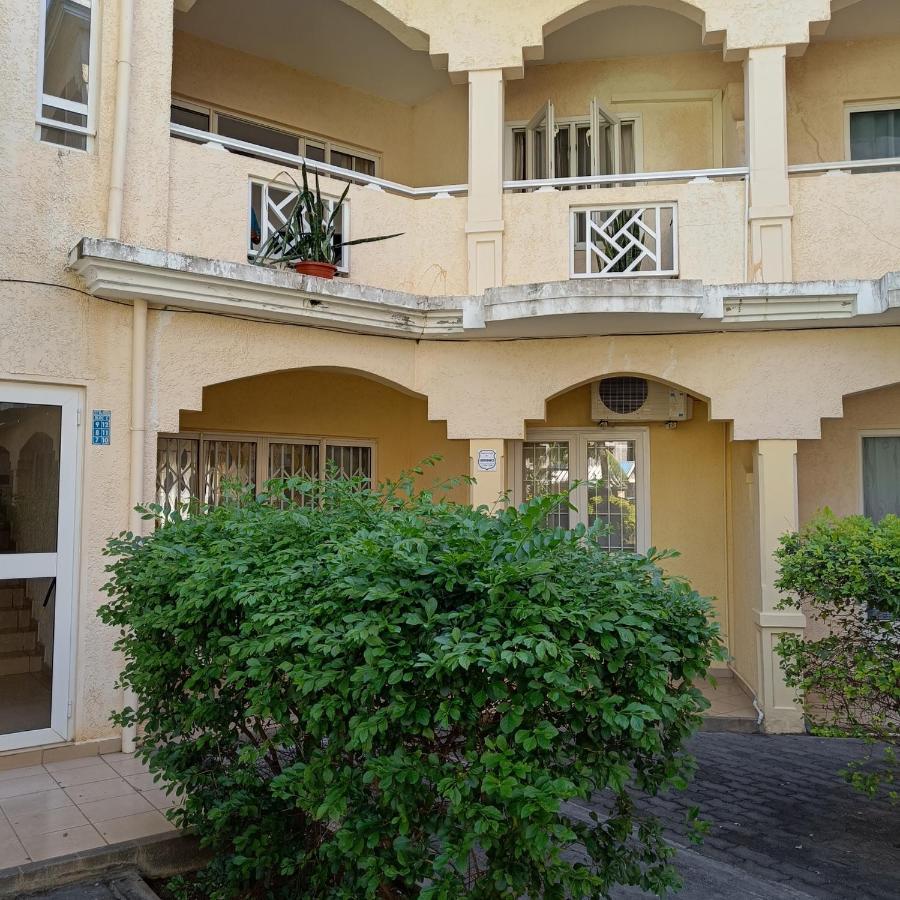 The Coastal Apartment Flic en Flac Luaran gambar
