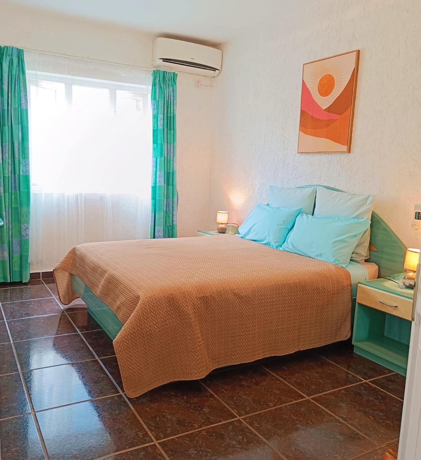 The Coastal Apartment Flic en Flac Luaran gambar